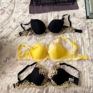 Bundle of Wacoal bras